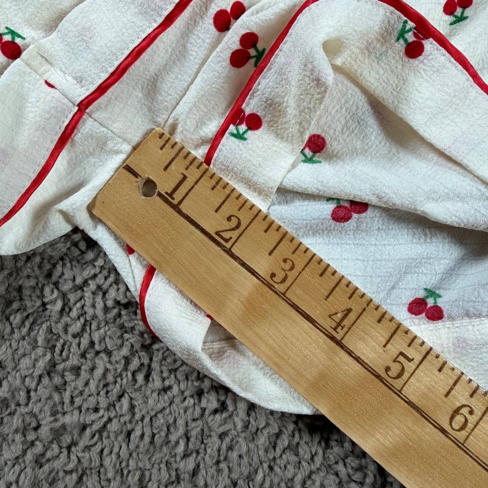 Cherry Pajama Set Short Sleeve Shorts Medium sleepwear retro red
PJs cottagecore - Picture 15 of 15